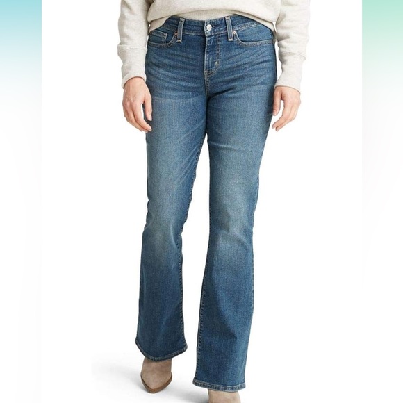 Levi's Denim - NWT Women’s Levi’s 515 Bootcut Denim Jeans: Size 8 Short